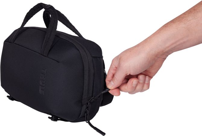 Наплечная сумка Thule Subterra 2 Crossbody Bag 5L (Black) 670:500 - Фото 13