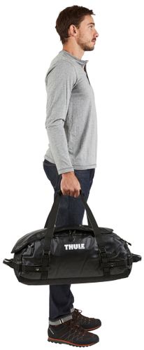 Спортивная сумка Thule Chasm Duffel 40L (Black) 3204413 670:500 - Фото 6