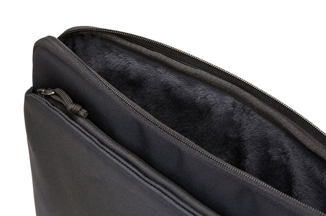 Чехол Thule Subterra MacBook Sleeve 15" (Black) 670:500 - Фото 5