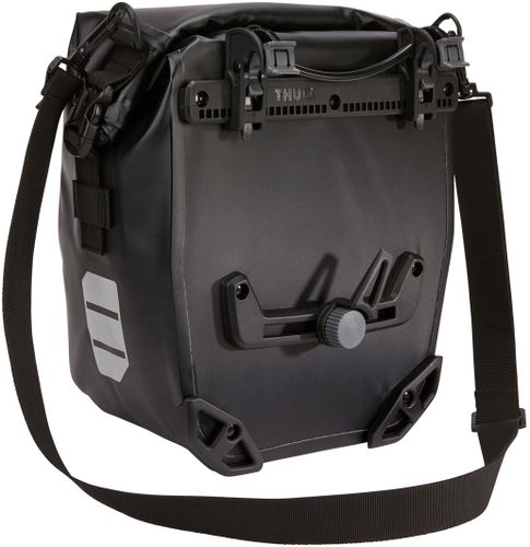 Velosiped sumkalari Thule Shield Pannier 13L (Black) 3204205 670:500 - Фото 6