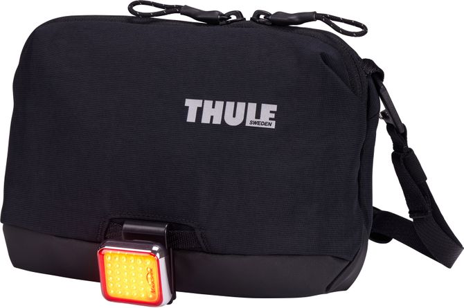 Thule Paramount Crossbody 2L (Black) 670:500 - Фото 9